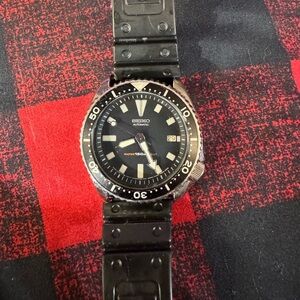 Seiko 150 meter divers watch. 7002-7009 serial number 100585